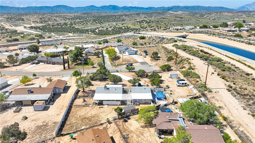 15558 Greenwood St Hesperia, CA 92345