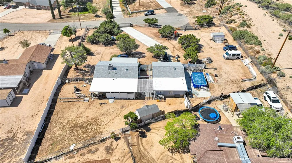 15558 Greenwood St Hesperia, CA 92345