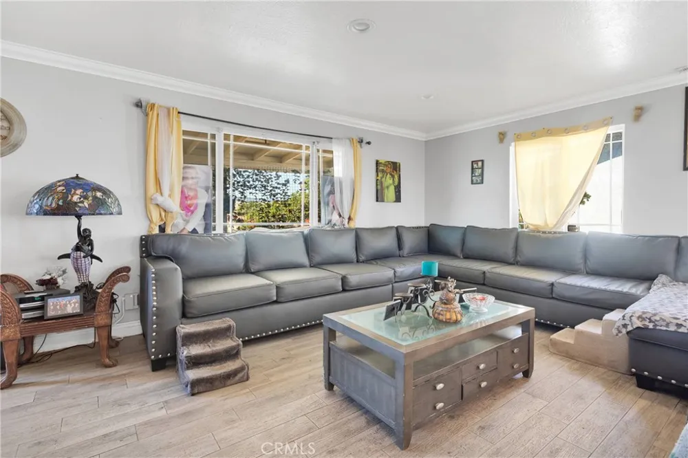15558 Greenwood St Hesperia, CA 92345