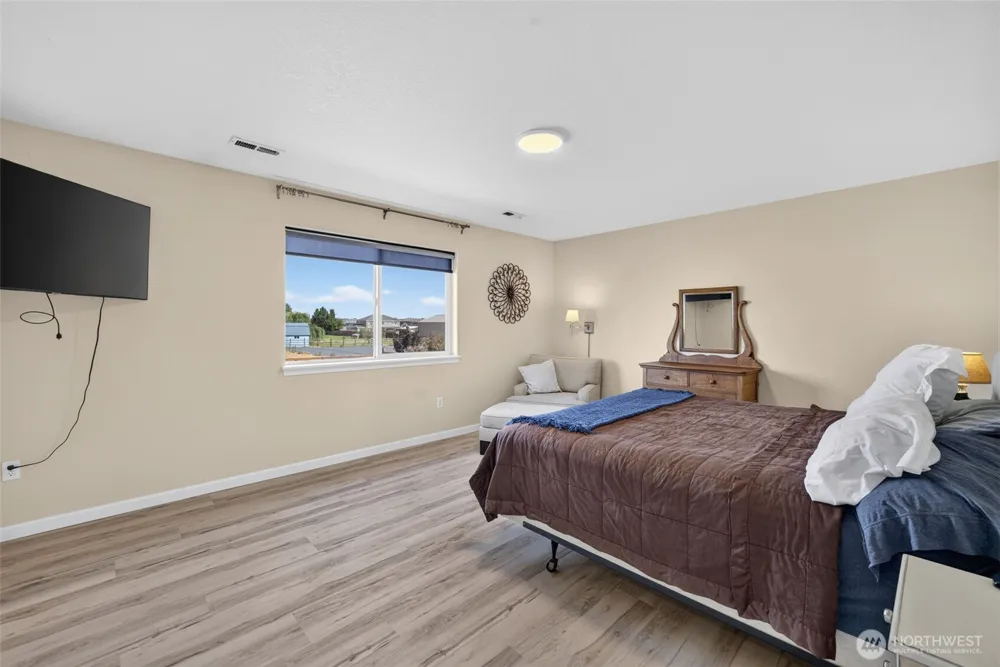10244 Road 5.8 NE Moses Lake, WA 98837