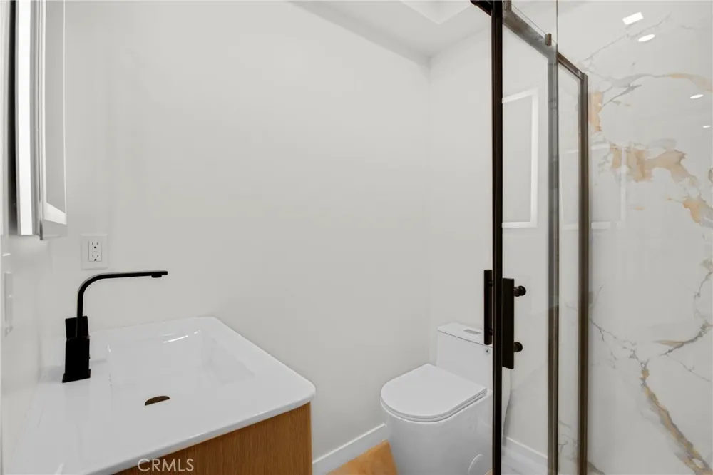 13131 Crewe Street North Hollywood, CA 91605