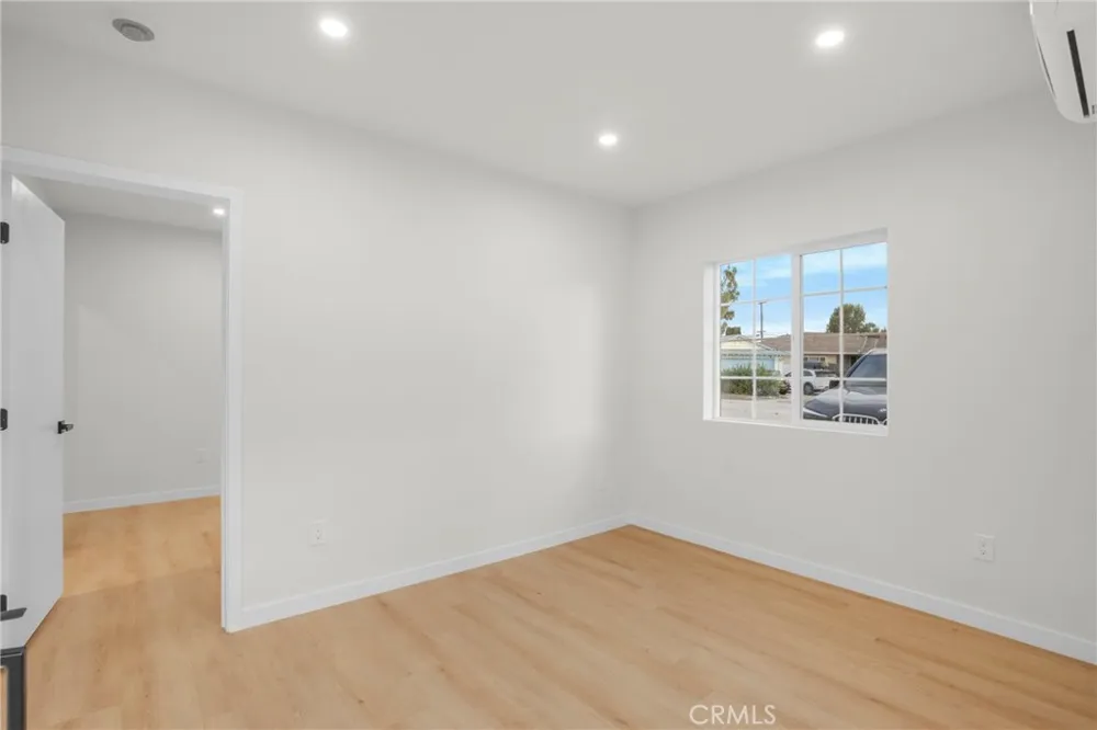 13131 Crewe Street North Hollywood, CA 91605