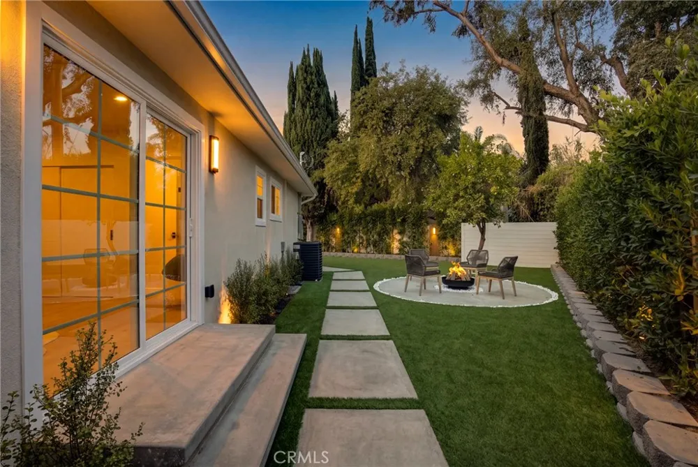 13131 Crewe Street North Hollywood, CA 91605