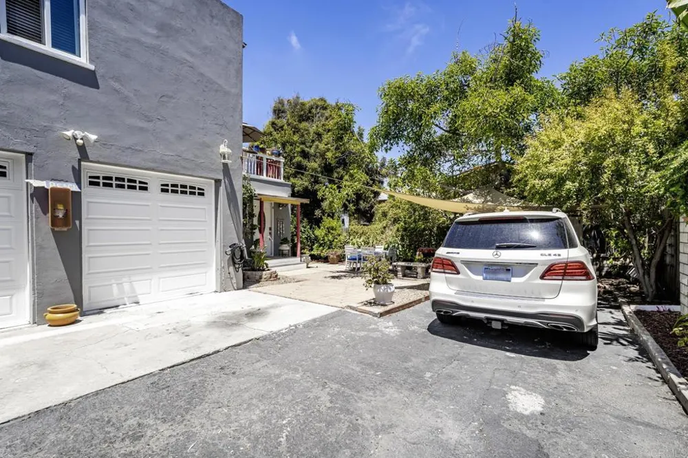 3360 Garfield Street #C Carlsbad, CA 92008