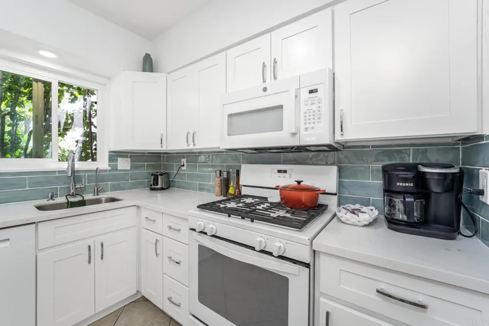 3360 Garfield Street #C Carlsbad, CA 92008