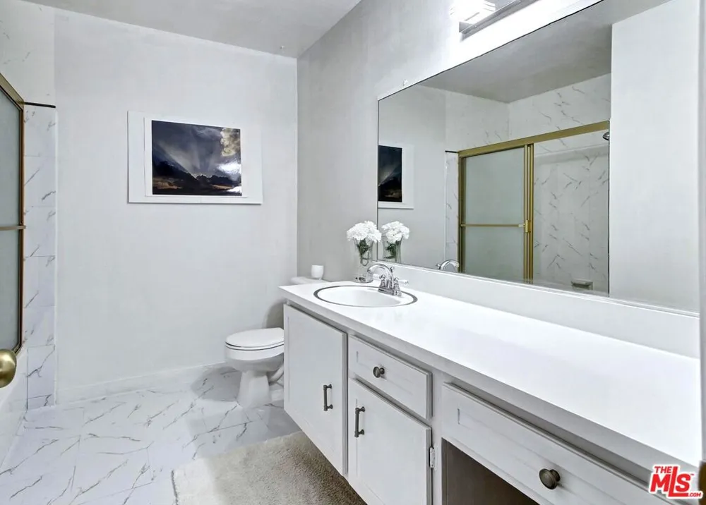 911 Kings Road #310 West Hollywood, CA 90069