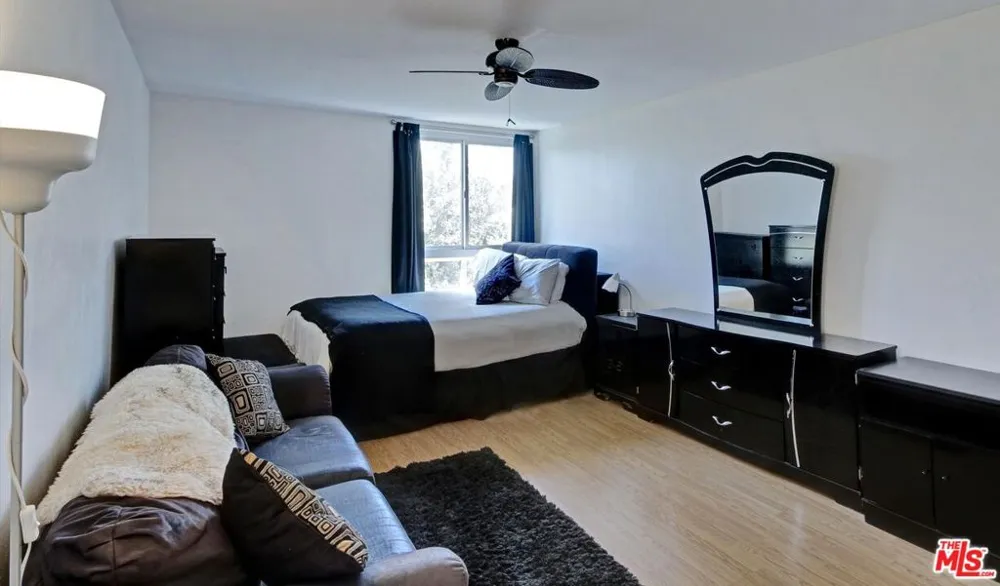 911 Kings Road #310 West Hollywood, CA 90069