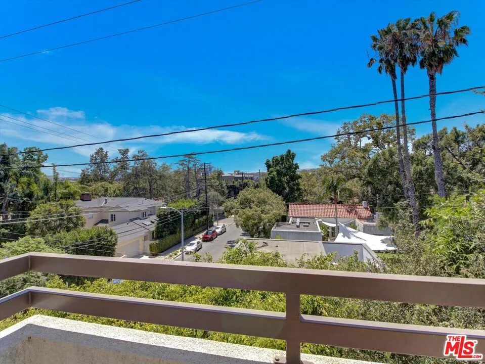911 Kings Road #310 West Hollywood, CA 90069
