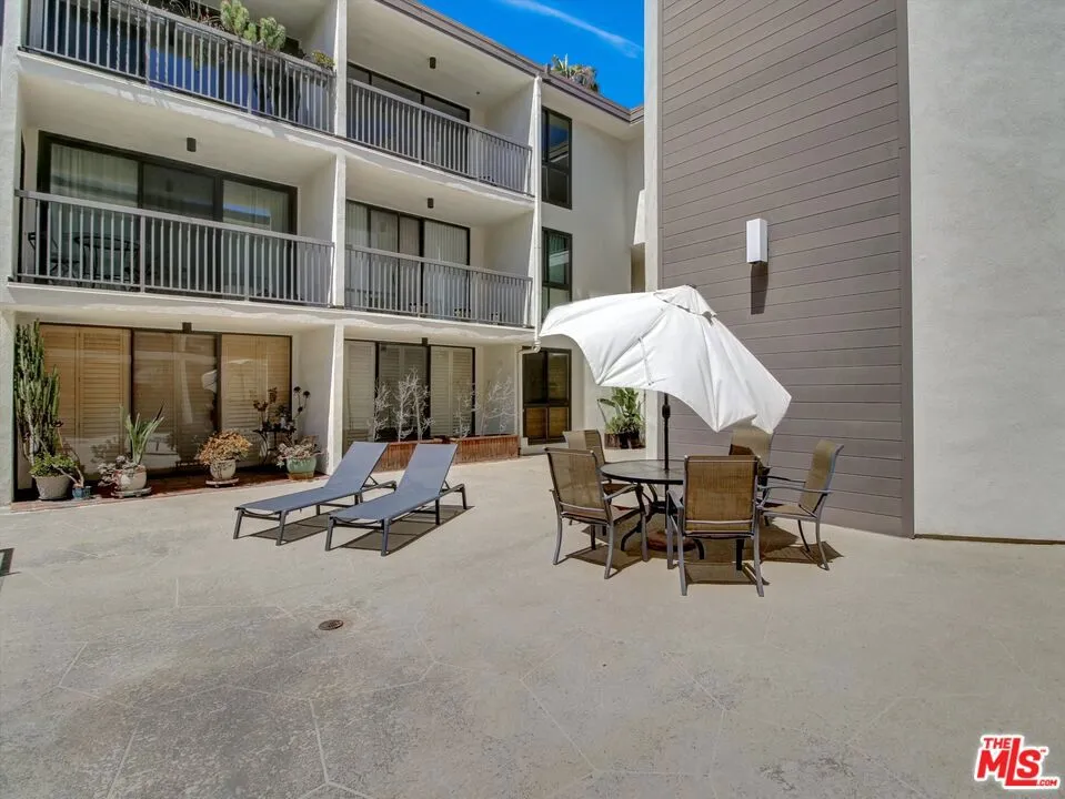 911 Kings Road #310 West Hollywood, CA 90069