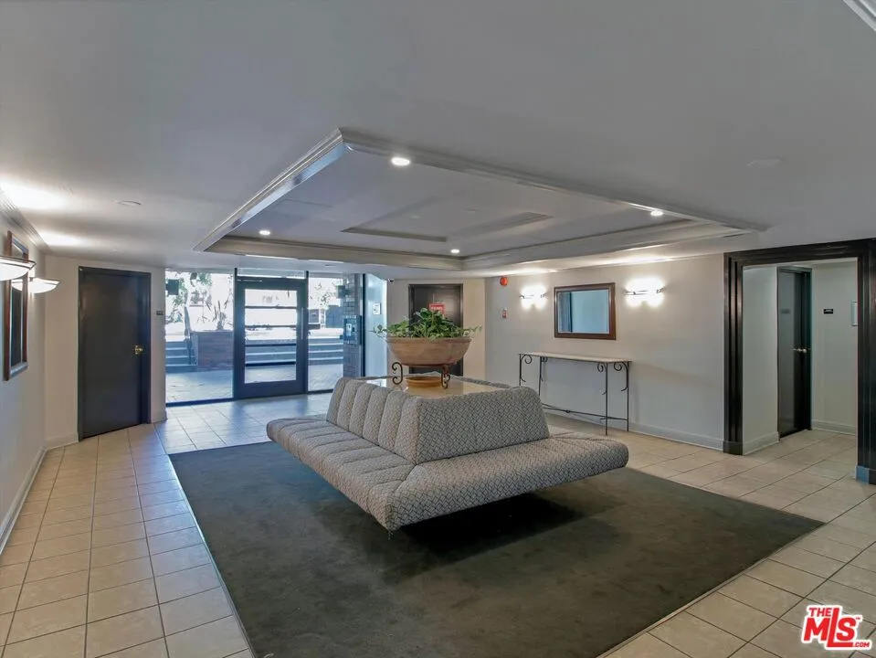 911 Kings Road #310 West Hollywood, CA 90069