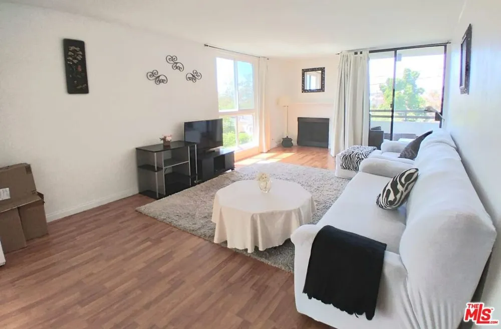 911 Kings Road #310 West Hollywood, CA 90069