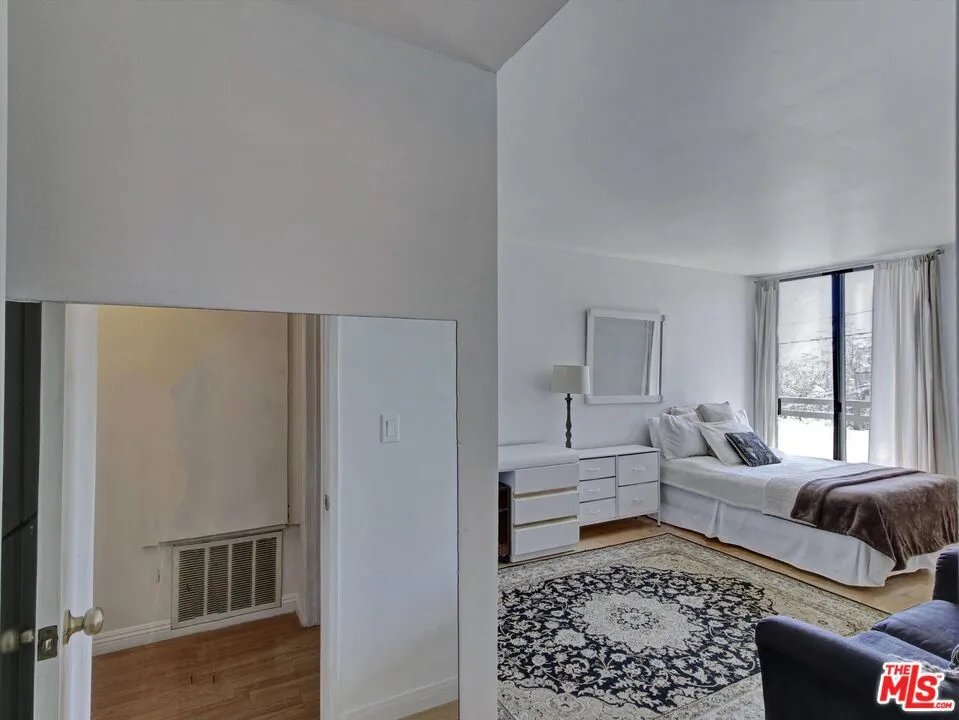 911 Kings Road #310 West Hollywood, CA 90069