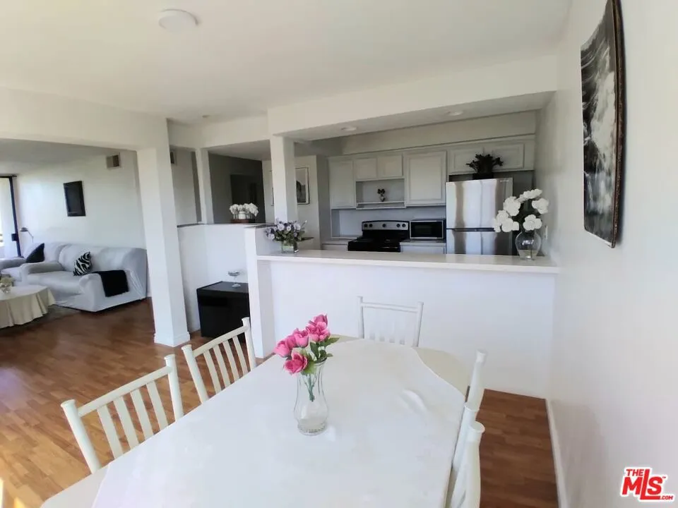 911 Kings Road #310 West Hollywood, CA 90069