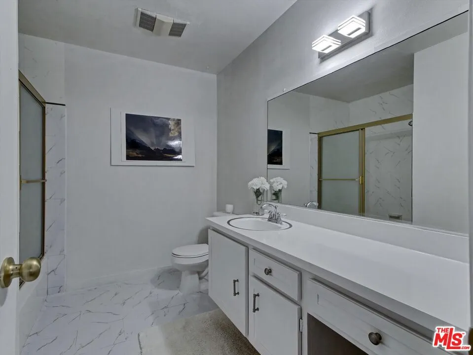 911 Kings Road #310 West Hollywood, CA 90069