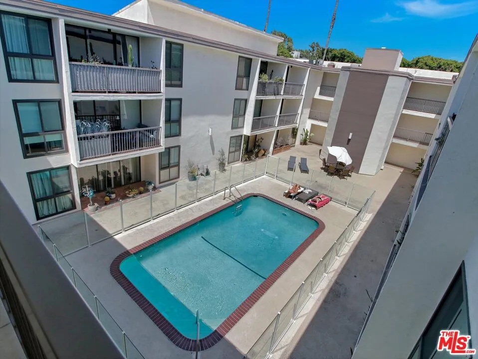 911 Kings Road #310 West Hollywood, CA 90069