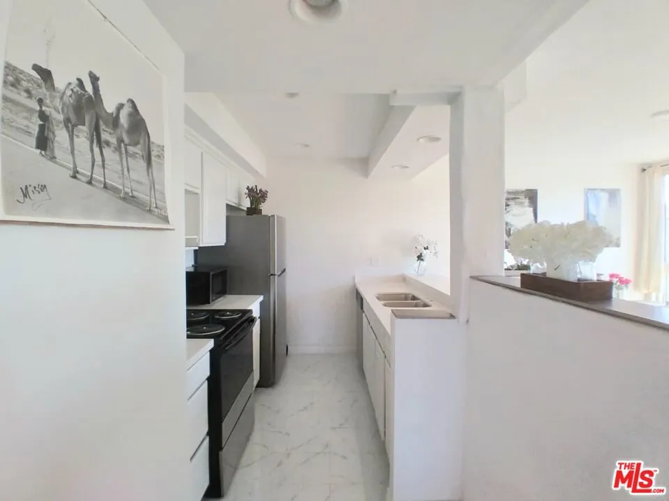 911 Kings Road #310 West Hollywood, CA 90069