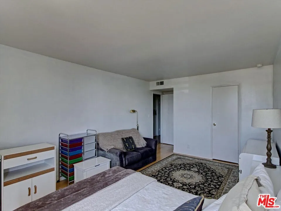 911 Kings Road #310 West Hollywood, CA 90069