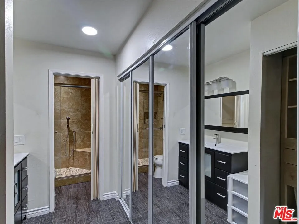 911 Kings Road #310 West Hollywood, CA 90069
