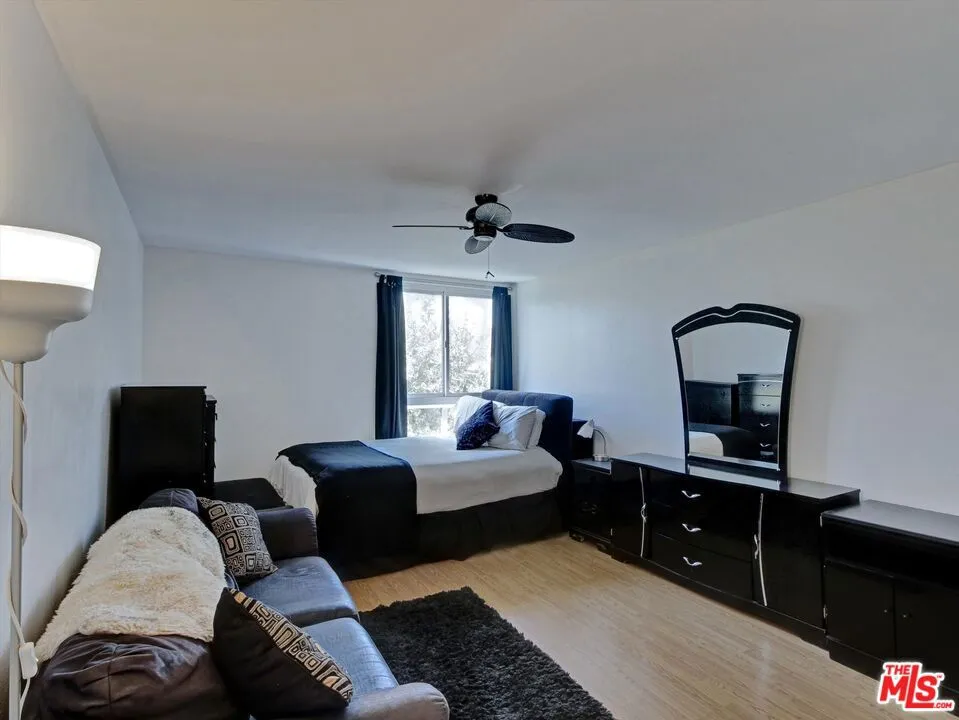911 Kings Road #310 West Hollywood, CA 90069