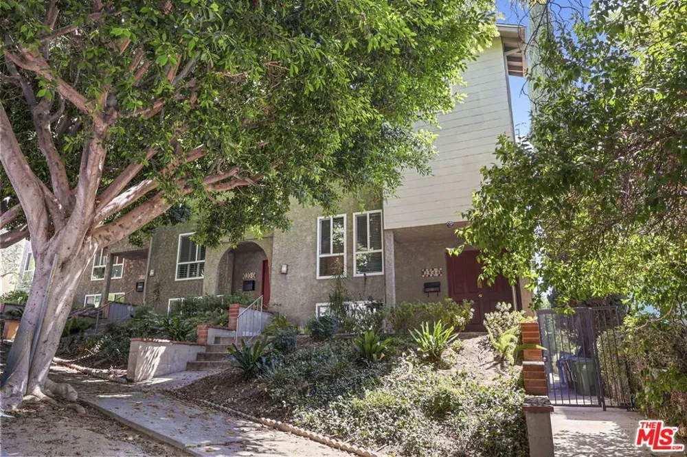 2844 Avenel Street Los Angeles, CA 90039