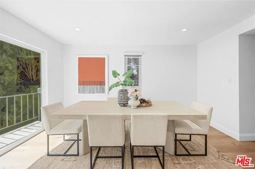 2844 Avenel Street Los Angeles, CA 90039