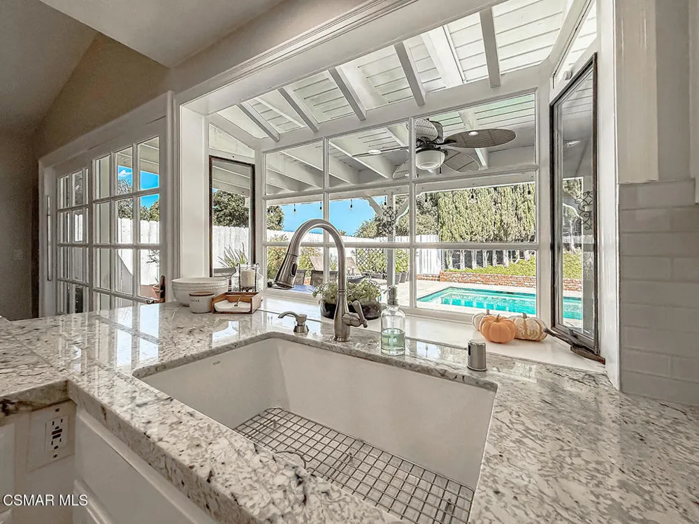 5410 Sunvalley Court Agoura Hills, CA 91301