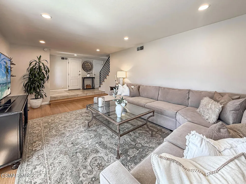 5410 Sunvalley Court Agoura Hills, CA 91301
