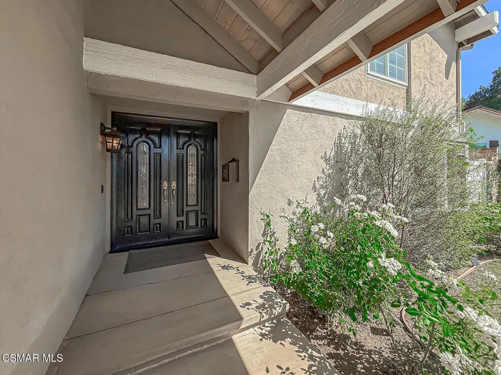 5410 Sunvalley Court Agoura Hills, CA 91301