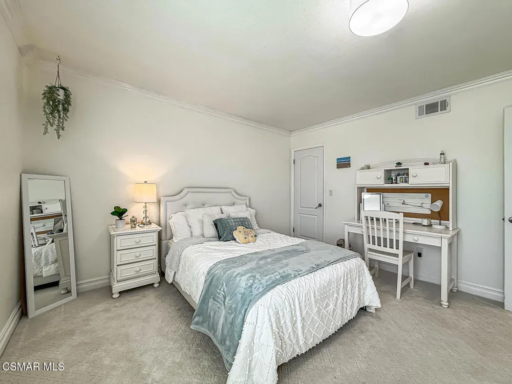 5410 Sunvalley Court Agoura Hills, CA 91301