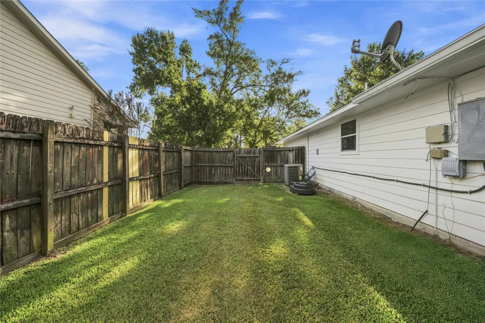 15914 Castaway Court Crosby, TX 77532