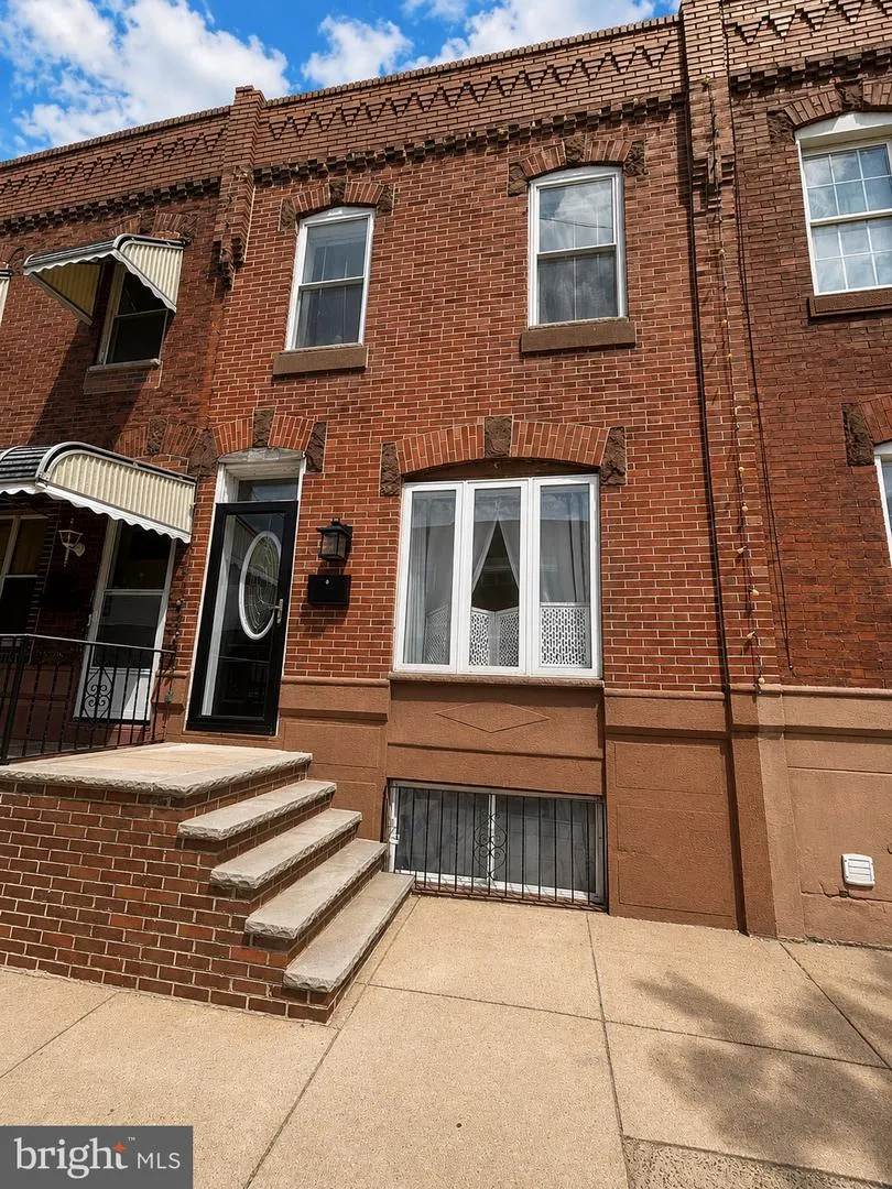 2511 S 11TH STREET Philadelphia, PA 19148