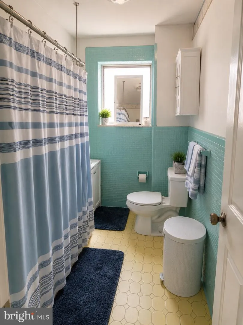 2511 S 11TH STREET Philadelphia, PA 19148