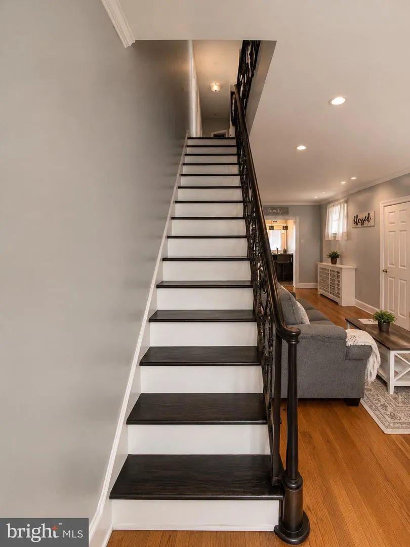 2511 S 11TH STREET Philadelphia, PA 19148