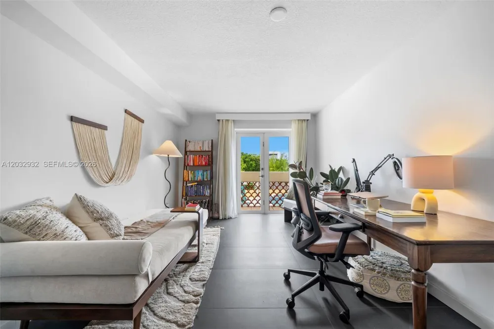 227 Michigan Ave #304 Miami Beach, FL 33139