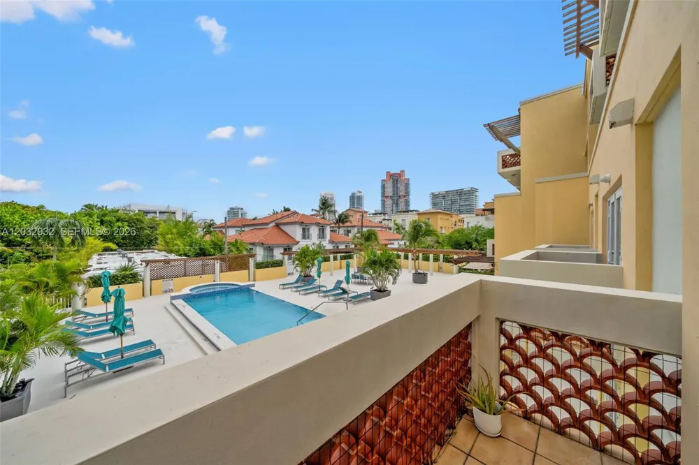 227 Michigan Ave #304 Miami Beach, FL 33139