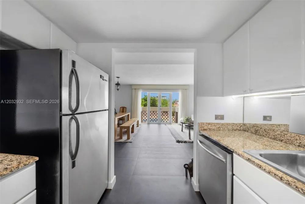 227 Michigan Ave #304 Miami Beach, FL 33139