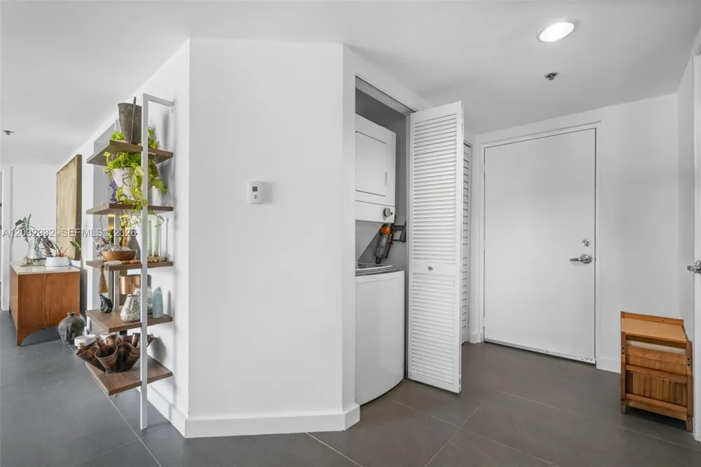 227 Michigan Ave #304 Miami Beach, FL 33139