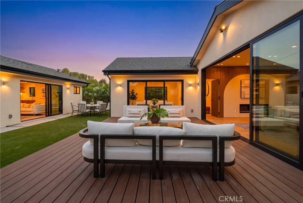 2339 23rd Santa Monica, CA 90405