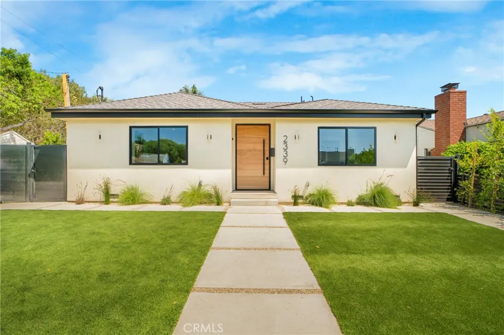 2339 23rd Santa Monica, CA 90405