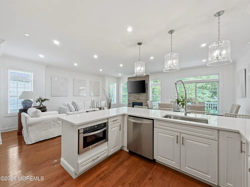 6 Cottrell Court Old Bridge, NJ 08857