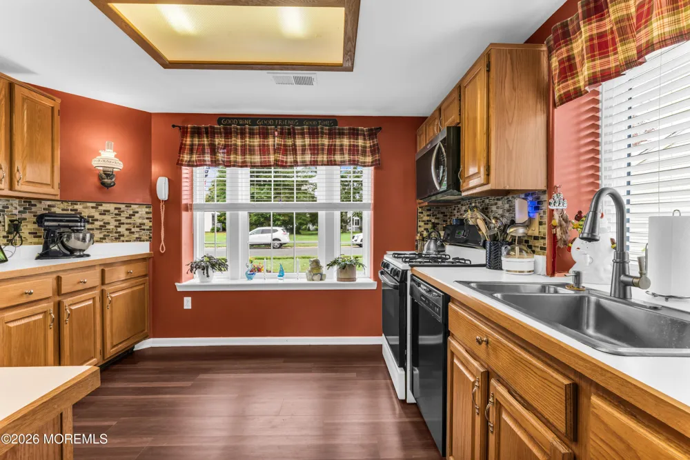 1141 Canterbury Drive Manchester, NJ 08759