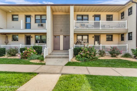 9 Wharfside Drive