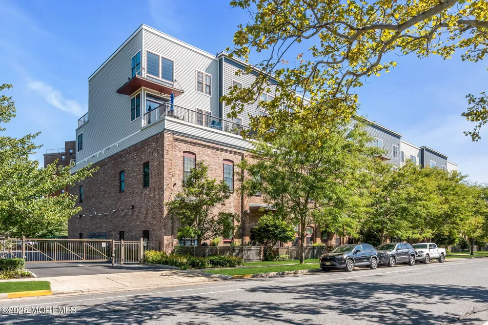 1001 2nd Avenue #112 Asbury Park, NJ 07712