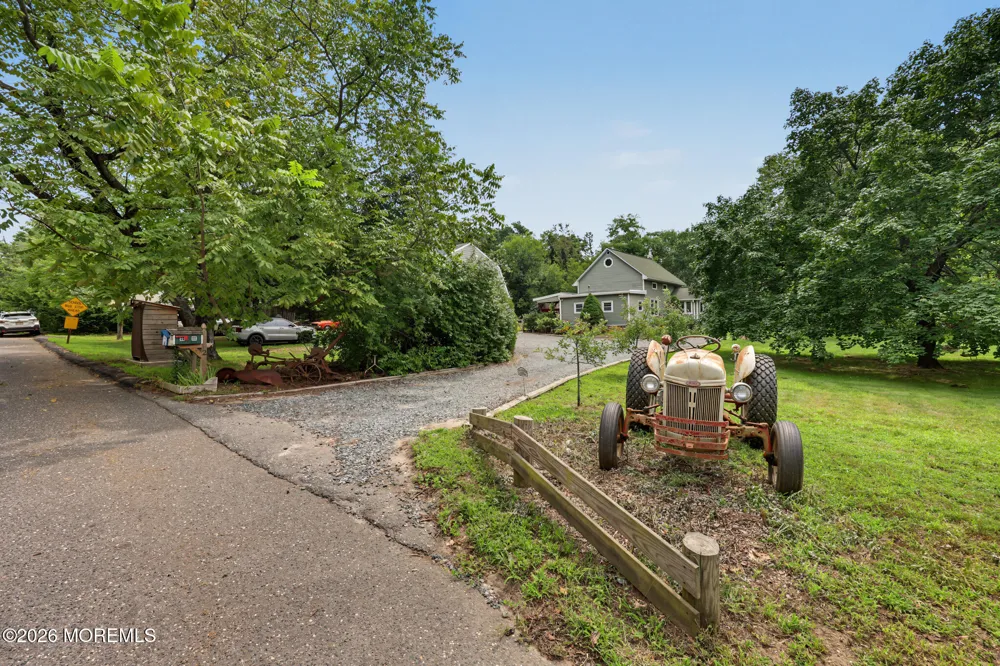 2 Woodruff Road New Egypt, NJ 08533