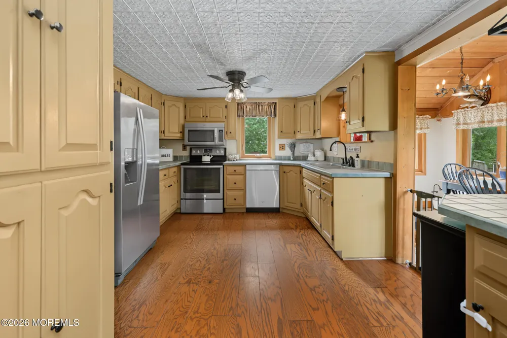 2 Woodruff Road New Egypt, NJ 08533