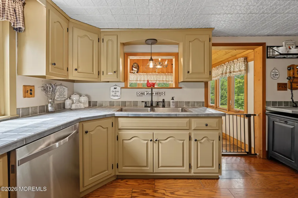 2 Woodruff Road New Egypt, NJ 08533