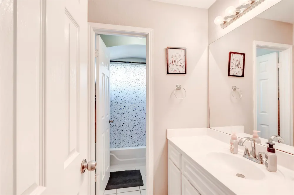 8202 Sunburst Parkway Round Rock, TX 78681