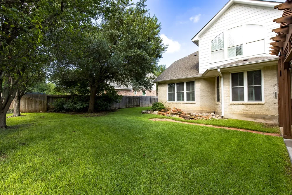 8202 Sunburst Parkway Round Rock, TX 78681