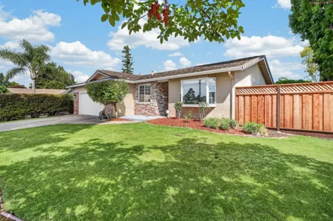 2589 Royal Ann Court