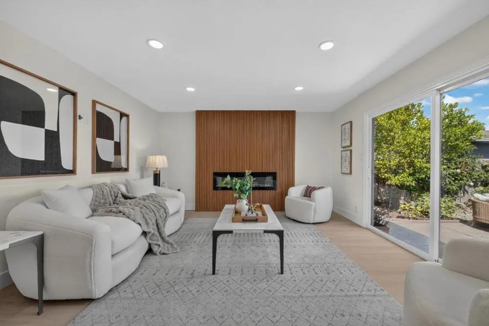 2589 Royal Ann Court Union City, CA 94587